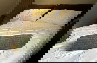 Foto 2 - Entire Apartment Super King Bed Close To Town