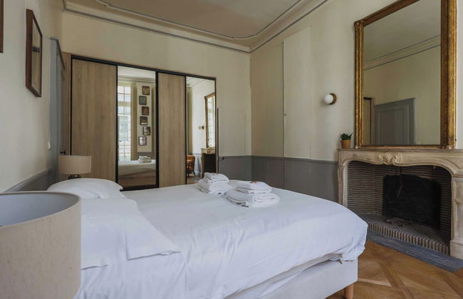 Apartment in Notre-dame Cathedral - Photo 2