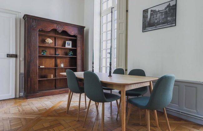 Apartment in Notre-dame Cathedral - Photo 17
