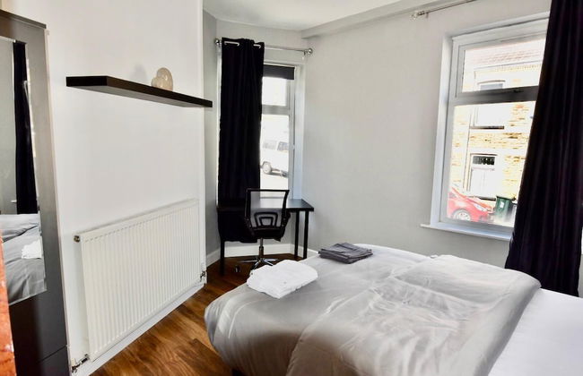 Cheer full 4 Bedroom House Train Station - Foto 25