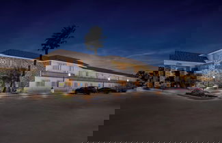 Foto 1 - HomeTowne Studios by Red Roof Ridgecrest