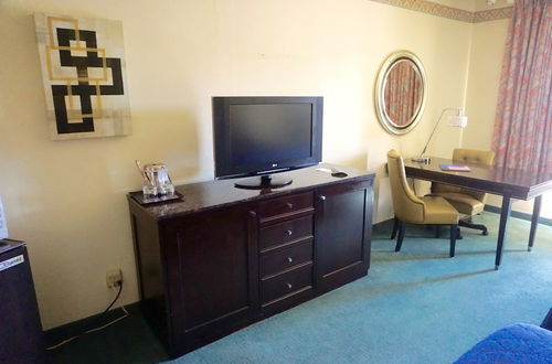 Foto 6 - Heritage Inn & Suites Ridgecrest-China Lake