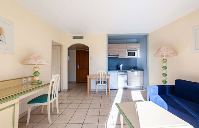 ResidHotel Golf Grand Avignon - Foto 16