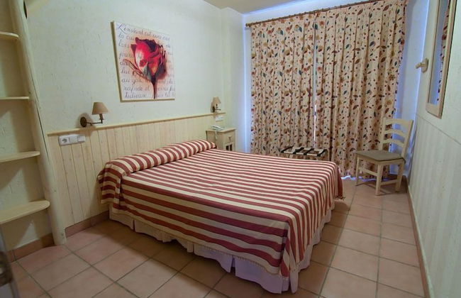 Aparthotel La Espadaña - Photo 3