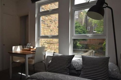 Photo 14 - Cozy Apartment in Camden Town