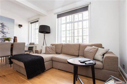 Photo 20 - Modern 2 Bedroom Apartment in Marble Arch