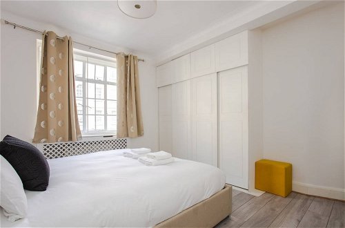 Photo 7 - Modern 2 Bedroom Apartment in Marble Arch
