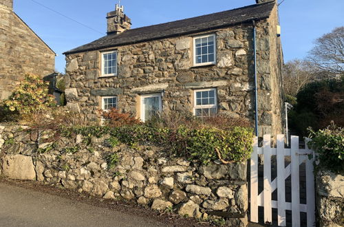 Foto 47 - Beautiful Cottage in Llanfair With Ocean Views