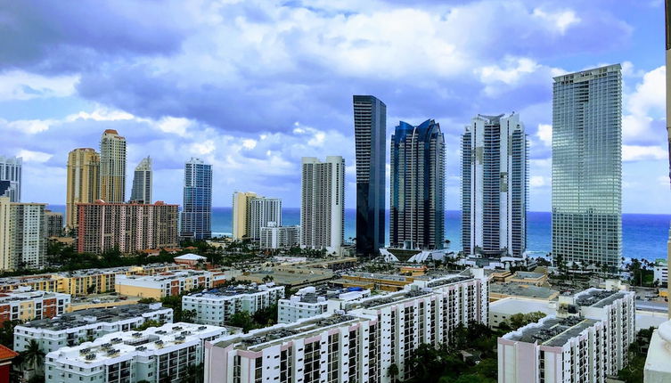 Photo 1 - Big Place in Sunny Isles near Beach