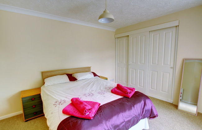Elvington House - Photo 2