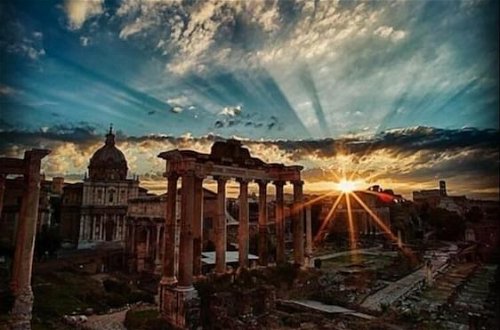 Photo 48 - Hold Rome