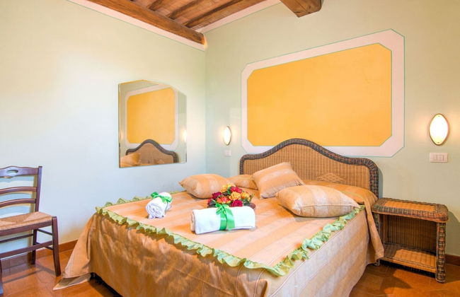 Belvilla by OYO Large Farmhouse With Pool - Foto 3