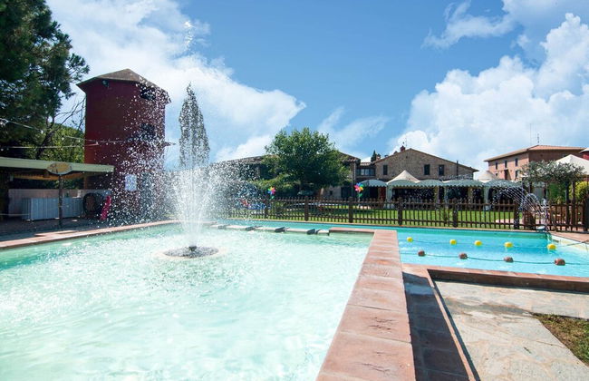 Belvilla by OYO Large Farmhouse With Pool - Foto 12