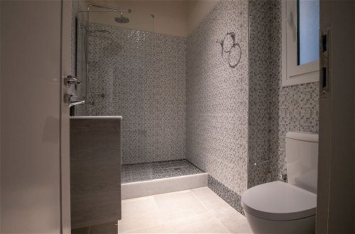 Foto 58 - Luxurious 5 bedroom-3 bathroom Apartment 2- Athens