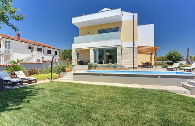 Villa in Peroj With Pool Near Barbariga Beach - Foto 24