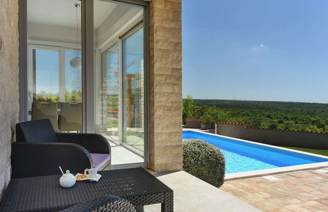 Villa in Peroj With Pool Near Barbariga Beach - Foto 1