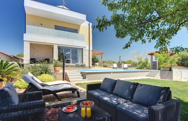 Villa in Peroj With Pool Near Barbariga Beach - Foto 18