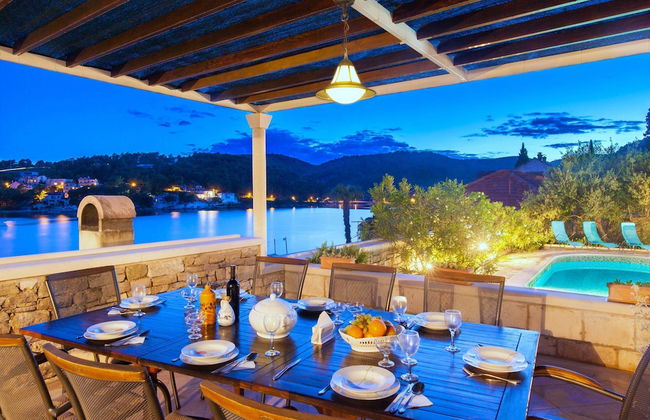 Villa in Selca With Pool Near Adriatic Sea - Foto 1