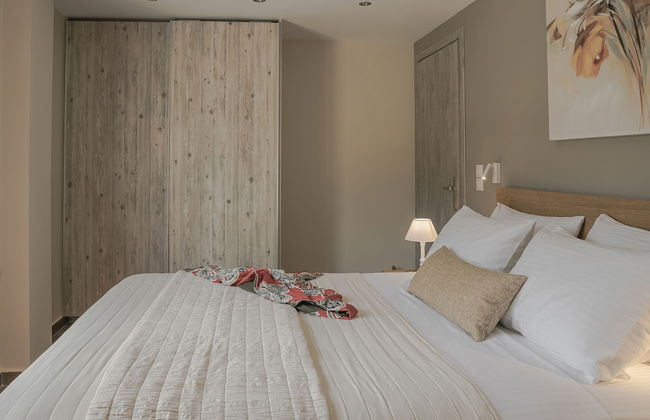 Queen Bee Residence - Photo 5
