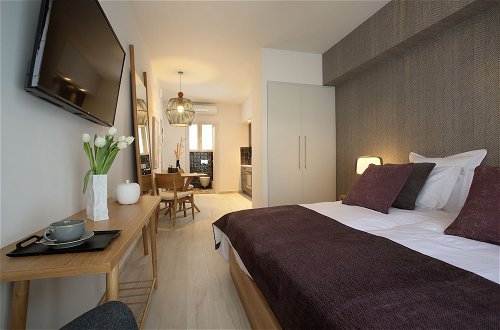 Photo 2 - Happiness Luxury Central Apartment