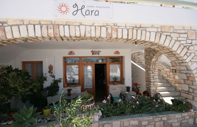Hara Studios and Apartments - Foto 2