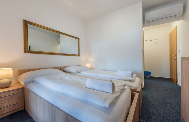 Aparthotel Plat - Photo 17