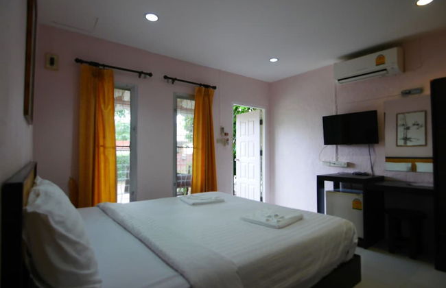 Forest Bungalows & Mama's Restaurant - Photo 19