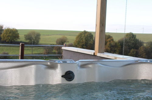 Photo 25 - Luxury Cottage in Vaux-sur-Sûre with Hot Tub