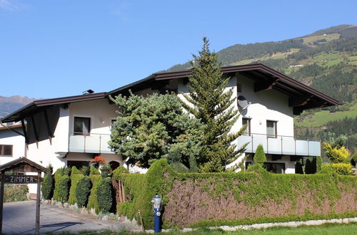 Foto 1 - Apartment in Aschau im Zillertal With Balcony