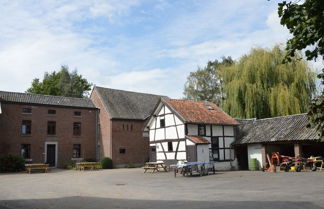 Foto 1 - Spacious House in a Farm, Located in the Bucolic