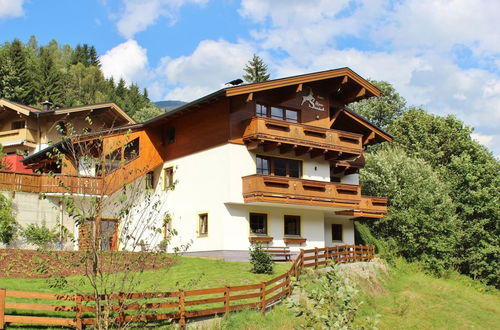 Photo 15 - Luxurious Apartment in Saalbach-hinterglemm Near Ski Area