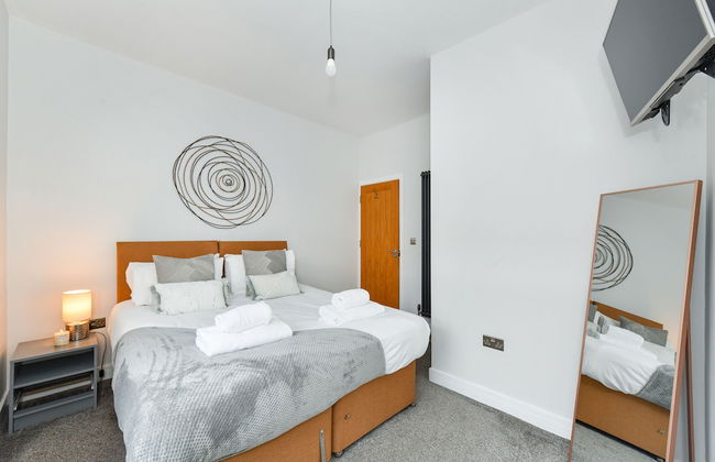 Long Eaton Modern 4bed House - Foto 9