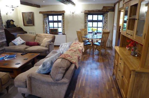 Photo 25 - Hilltops Brecon Holiday Cottages