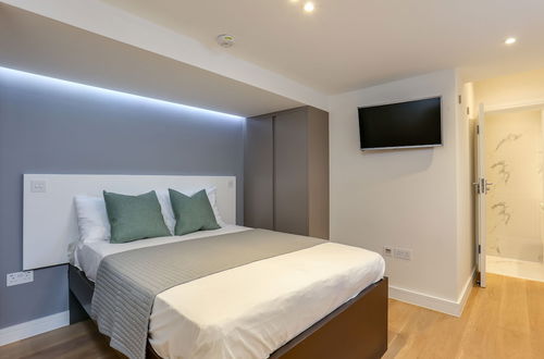 Photo 3 - Inverness Terrace Serviced Apartments by Concept Apartments