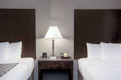 Photo 8 - La Quinta Inn & Suites by Wyndham Houston Energy Corridor