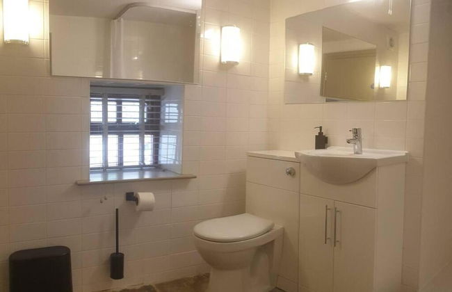1700s Canalside Cottage Sleeps up to 12 Guests - Foto 34