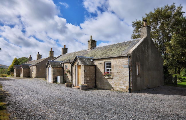 Mauldslie Hill Cottage - Photo 17