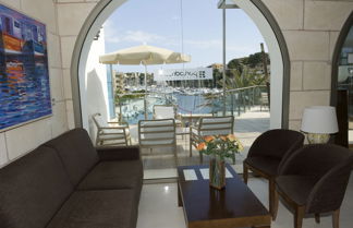 Photo 3 - Portodrach Aparthotel & Suites