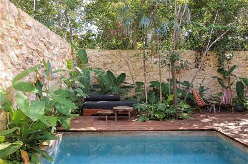 Foto 16 - Elegant Boho-style Villa Fabulous Private Rooftop Deck Outstanding Outdoor Pool in Holistika