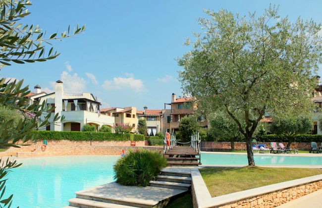 Nice Ground Floor Apartment Located near Peschiera - Foto 16
