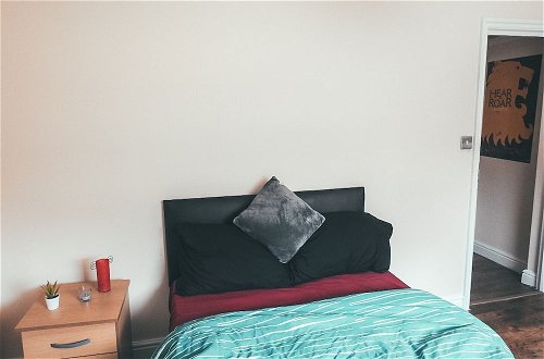 Photo 4 - Comfortable serviced flat in London City Centre