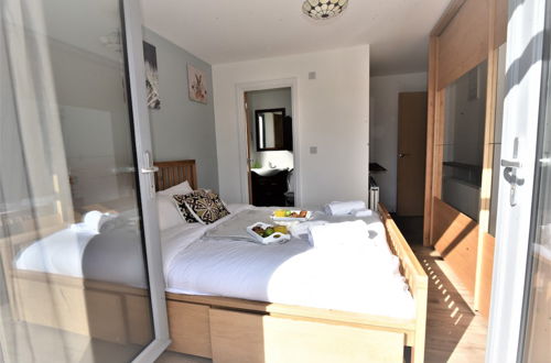 Photo 4 - Hughenden Garden Luxury Apartment