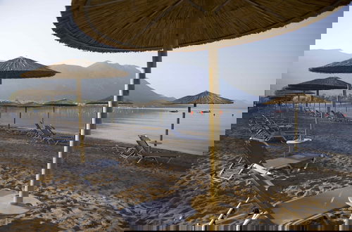 Foto 20 - Paleros Beach Resort
