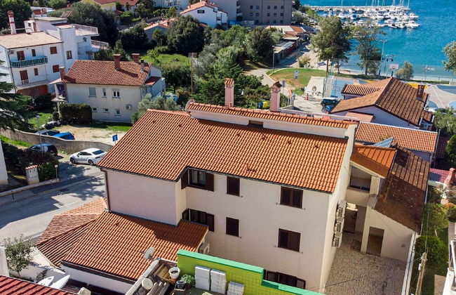 Modern Apartment Near the Beach in Istria - Photo 17