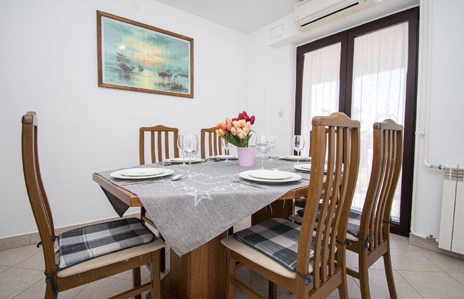 Modern Apartment Near the Beach in Istria - Photo 13