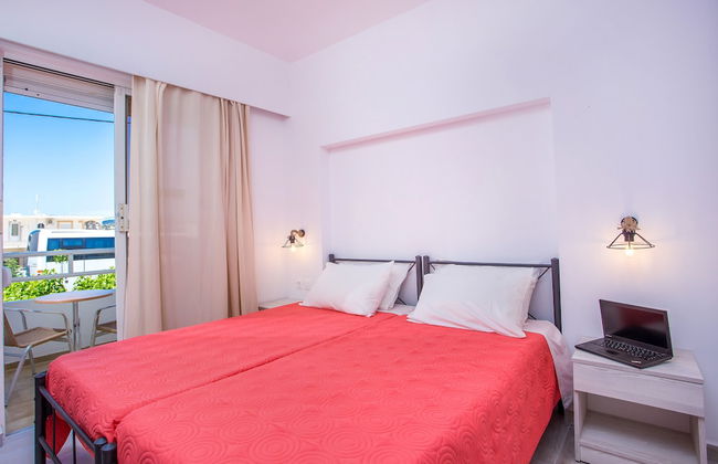 Stay Helios - Aparts & Pool Suites - Foto 17