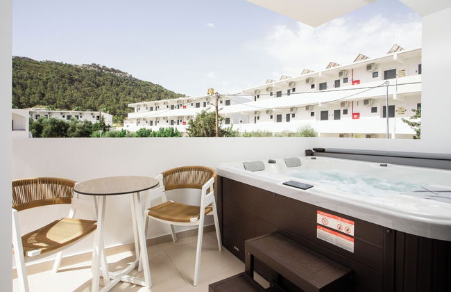 Stay Helios - Aparts & Pool Suites - Foto 57