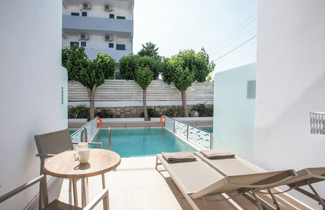 Stay Helios - Aparts & Pool Suites - Foto 40