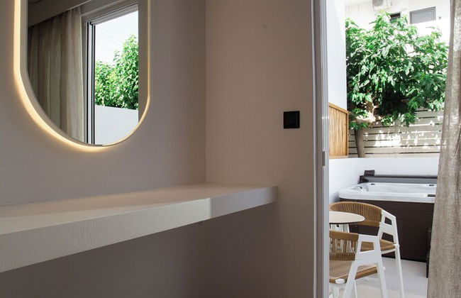 Stay Helios - Aparts & Pool Suites - Foto 35