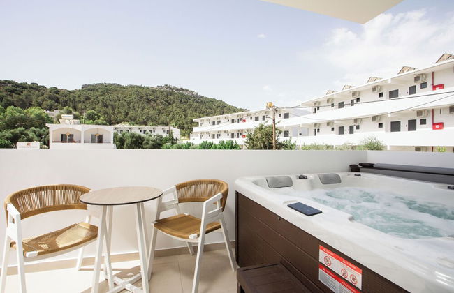 Stay Helios - Aparts & Pool Suites - Foto 58
